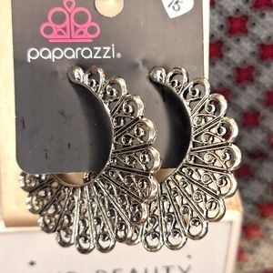 Funky Flirt - silver earrings